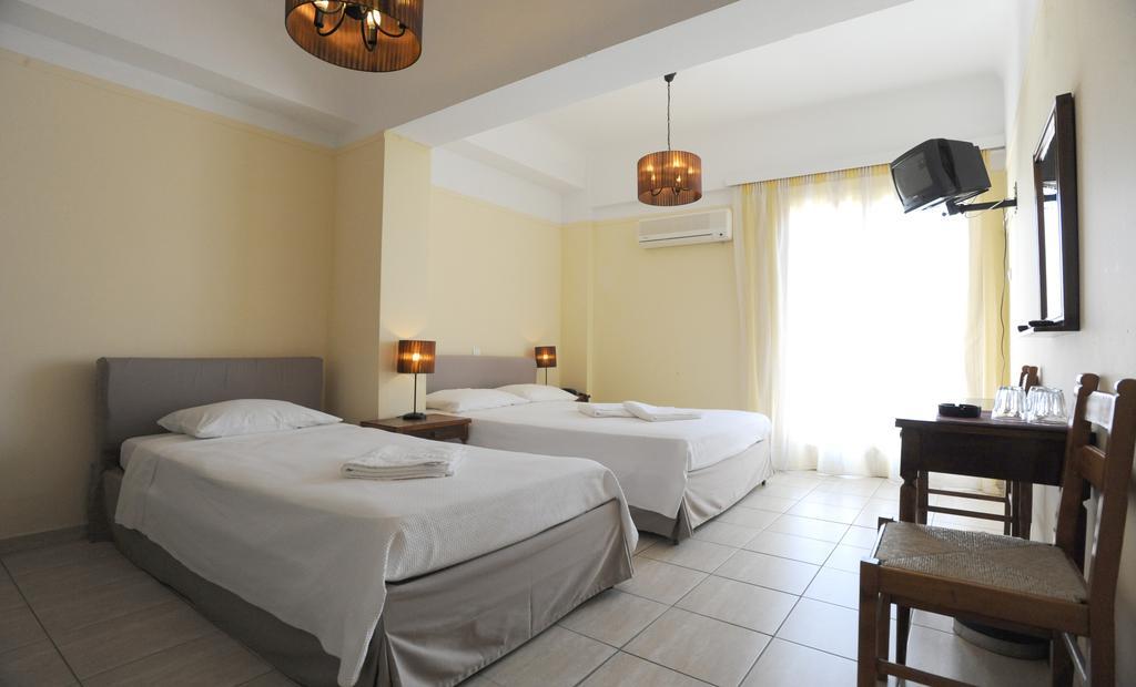 Hotel Delfinia Tínos Habitación foto